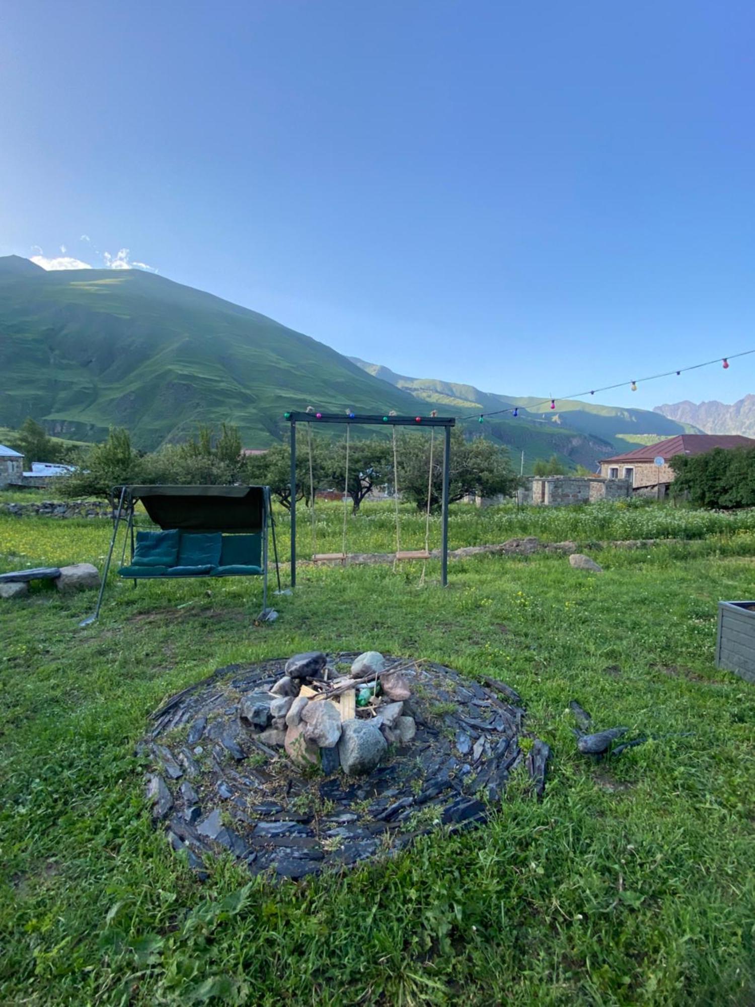 Cottage Kazbegi Sioni Bagian luar foto