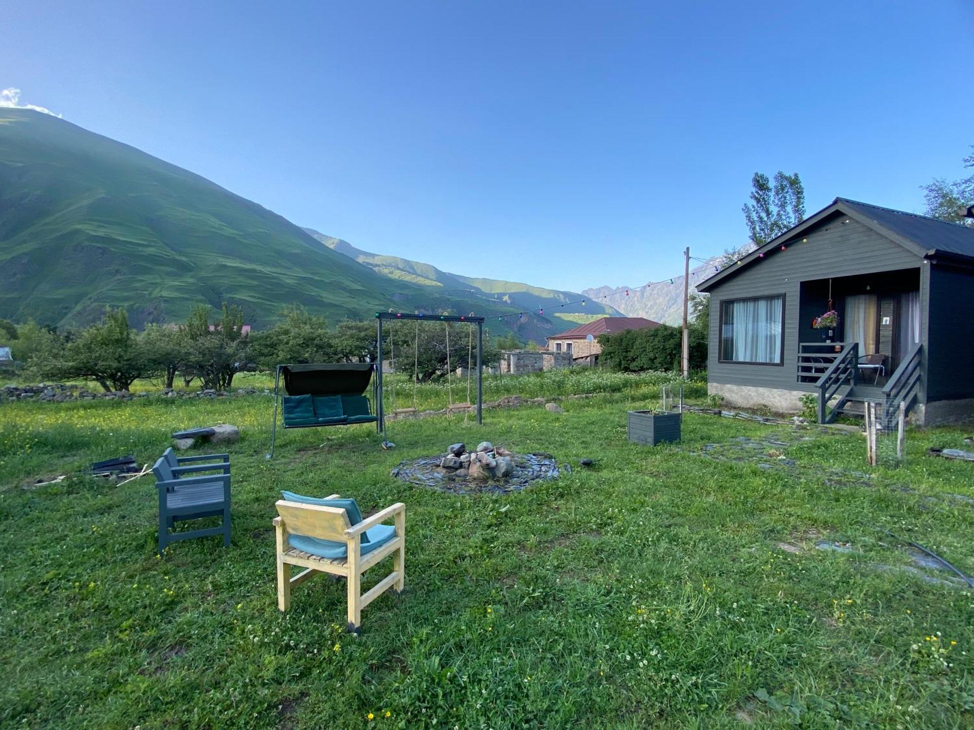Cottage Kazbegi Sioni Bagian luar foto